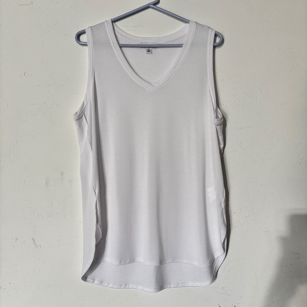 Tribal V-neck Sleeveless Top, White